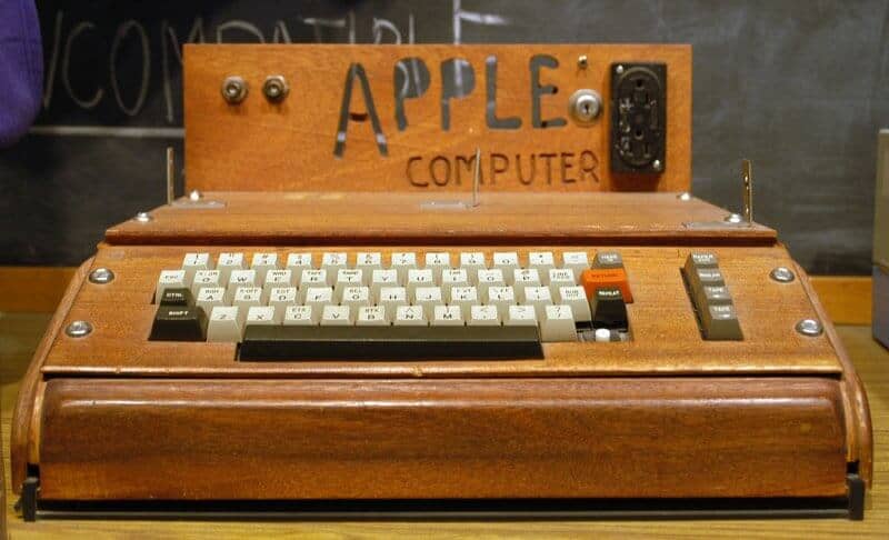 致敬经典 Apple I 个人电脑